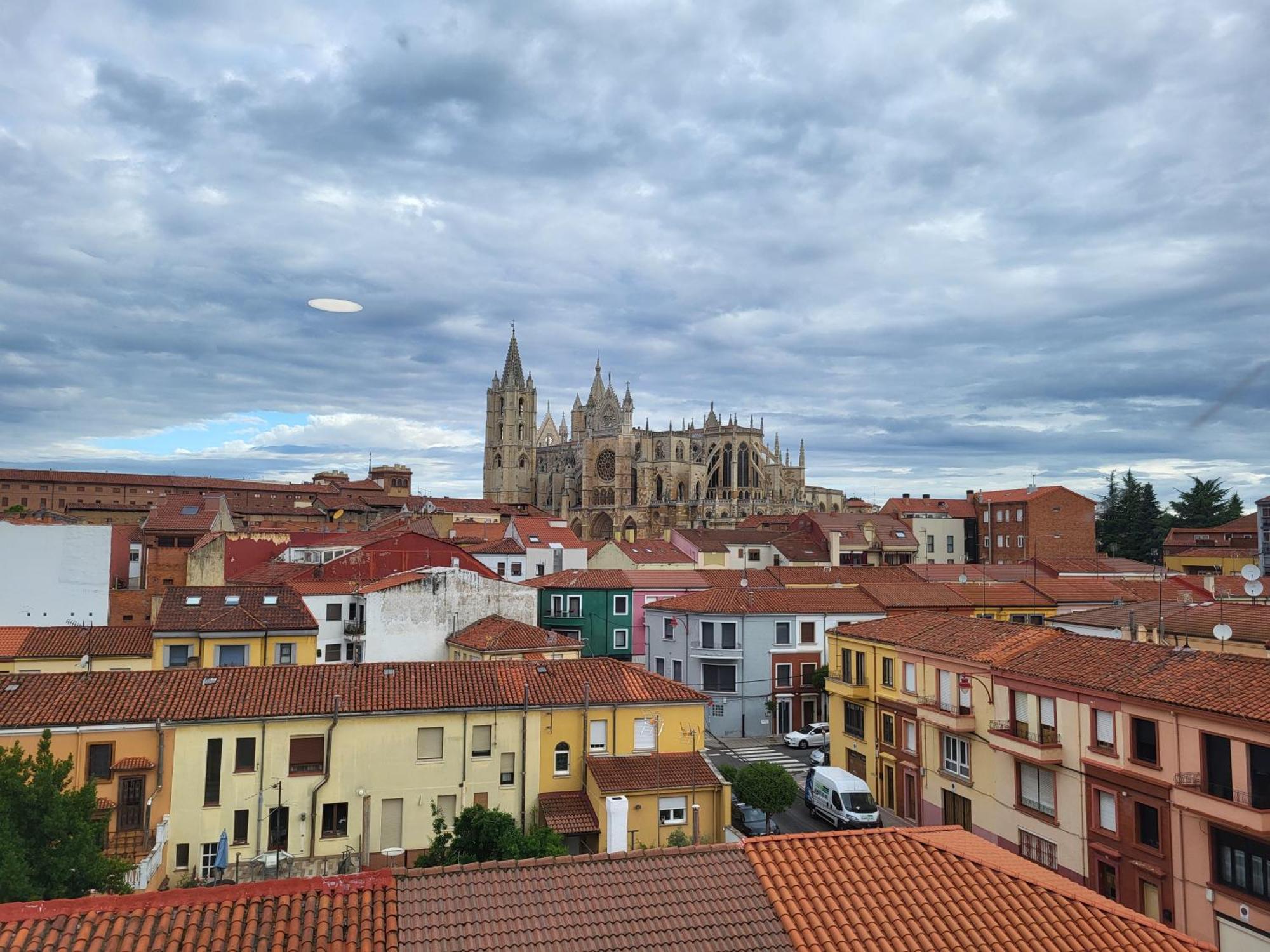 דירות Catedral De Leon II מראה חיצוני תמונה